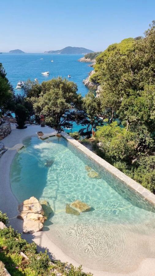 Achat piscine coque complète
