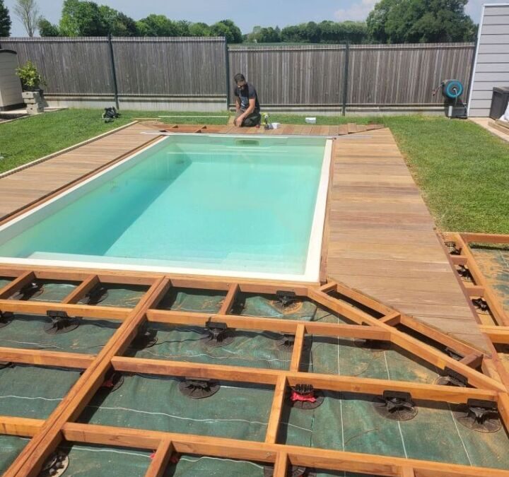 Local technique pour piscine bois : guide d&rsquo;installation et conseils pratiques