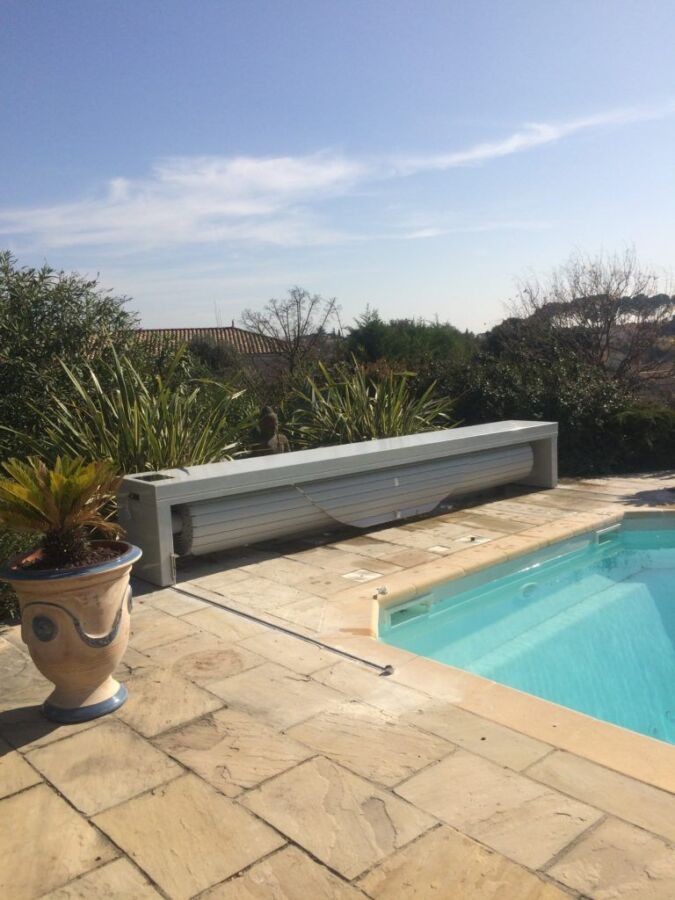 Coût volet roulant piscine