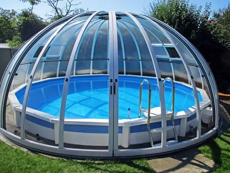 Sécurité piscine dôme gonflable
